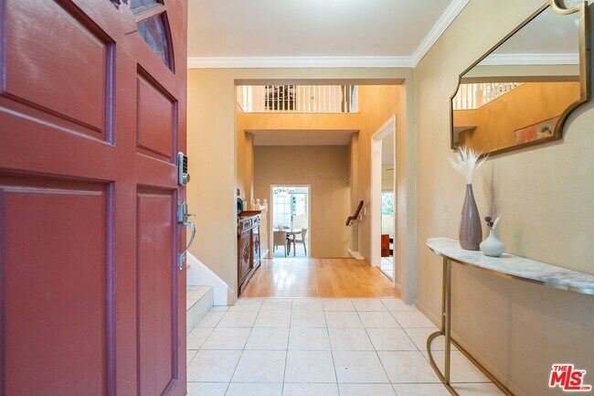 Building Photo - 3863 Cazador St