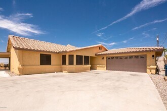 Building Photo - 3699 El Dorado Ave N