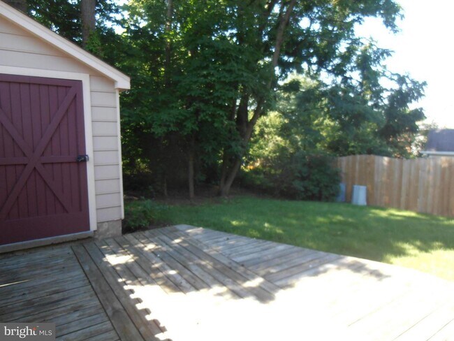 Building Photo - 821 Appleseed Ct
