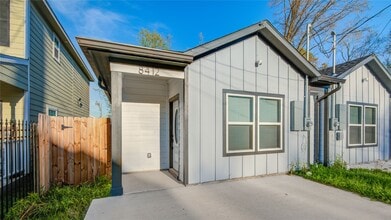 Building Photo - 8412 Sunnyhill St