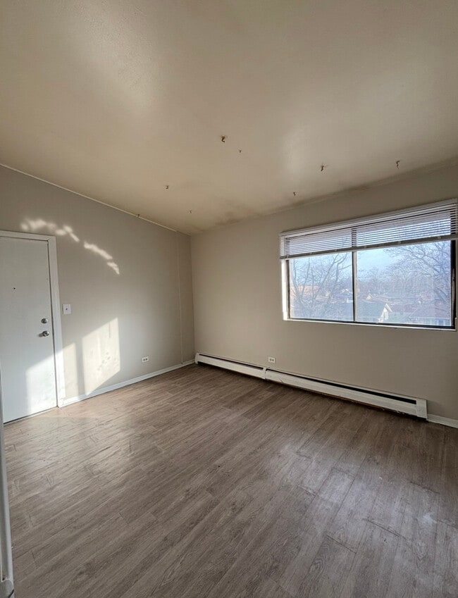 Building Photo - 3068 Bernice Ave