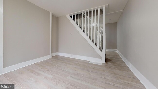 Building Photo - 6307 Saybrook Ave