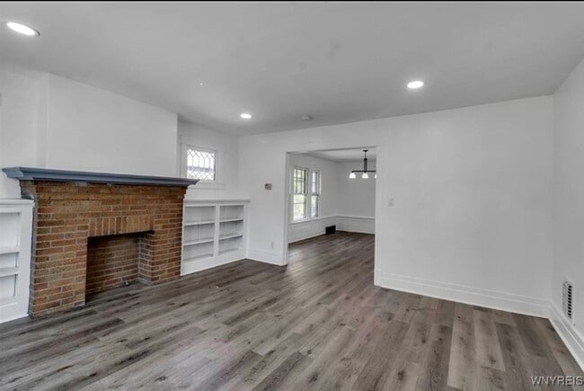 Building Photo - 137 Southside Pkwy