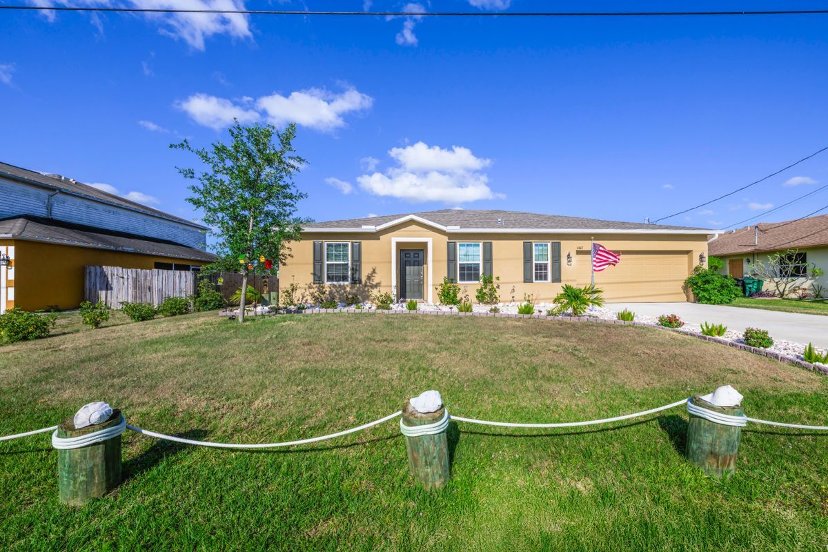Foto principal - 4042 SW Jaqust St