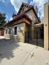 Building Photo - 316 W Broad St