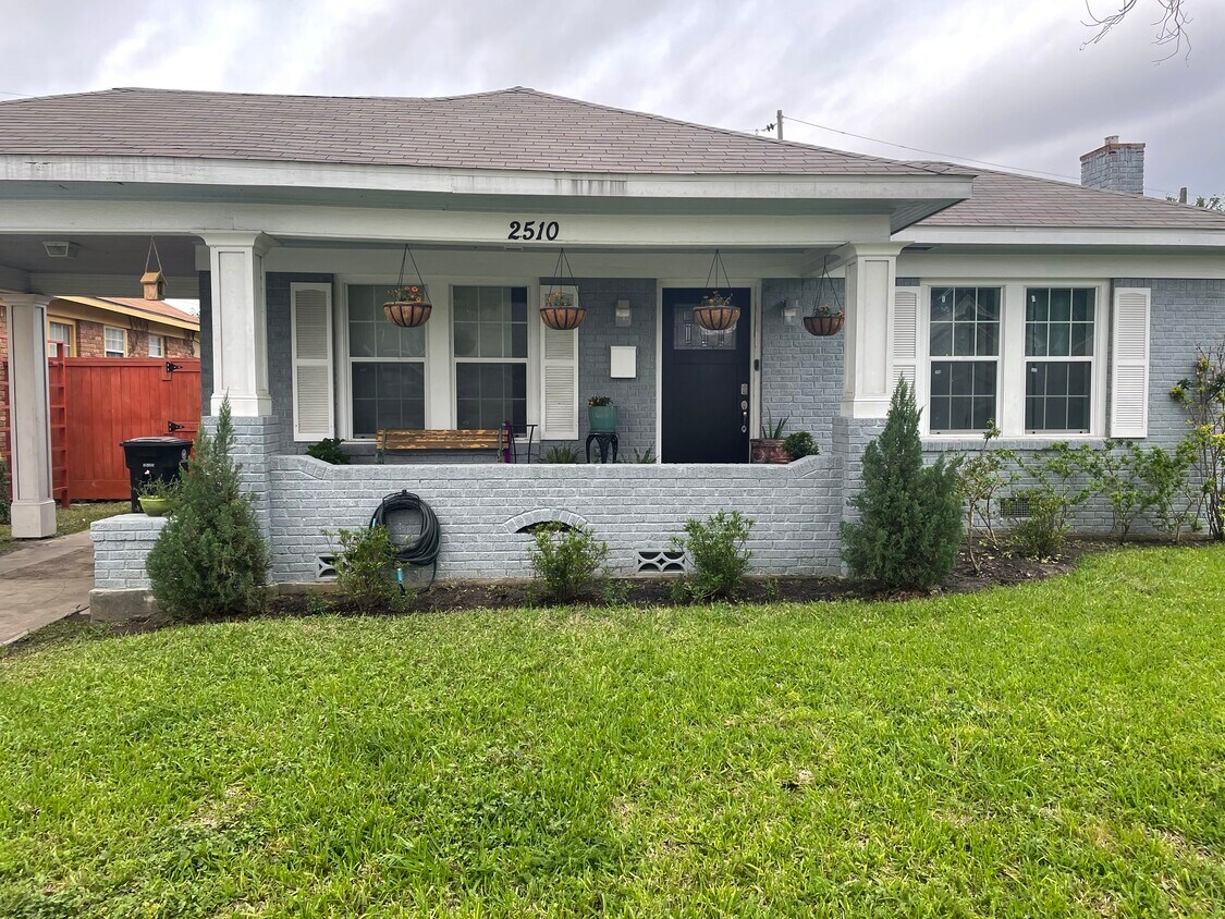 Building Photo - 2510 Eagle St