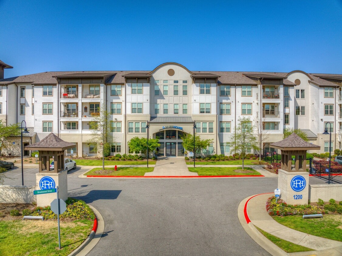 Riverhouse Apartments Apartments 1200 Brookwood Dr Little Rock, AR