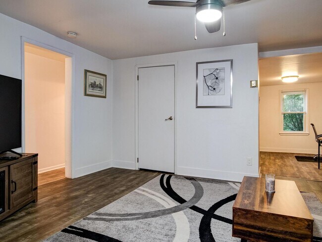 Foto del edificio - 617 Straight  St Sewickley, PA 15143