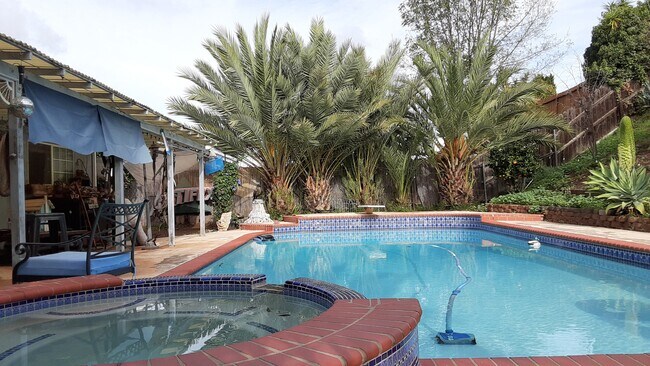 Foto del edificio - 15157 Jenell St