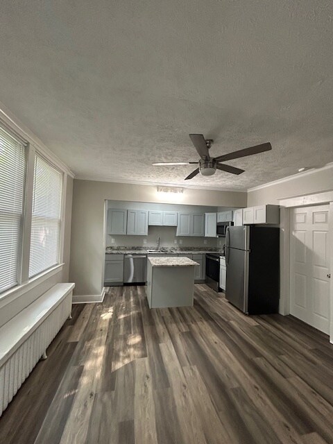 Foto del edificio - 549 Logan St SE
