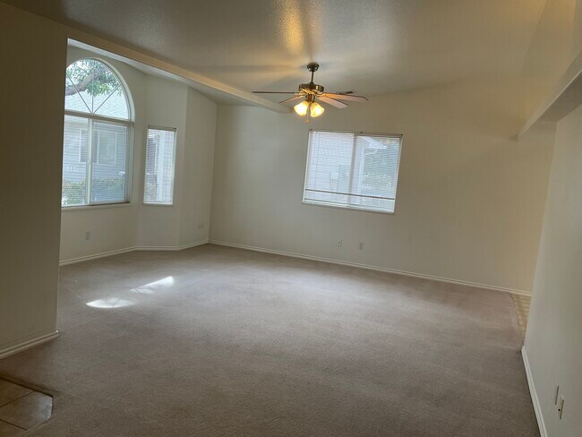 Foto del edificio - 2948 Trinity Peaks Way