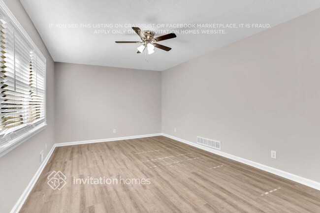 Foto del edificio - 2367 Fox Dr