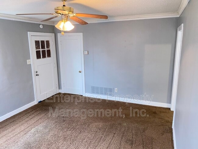 Foto del edificio - 3654 Mason Ave