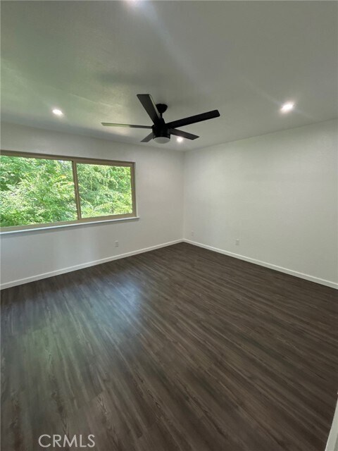 Building Photo - 2709 Tropicana Dr