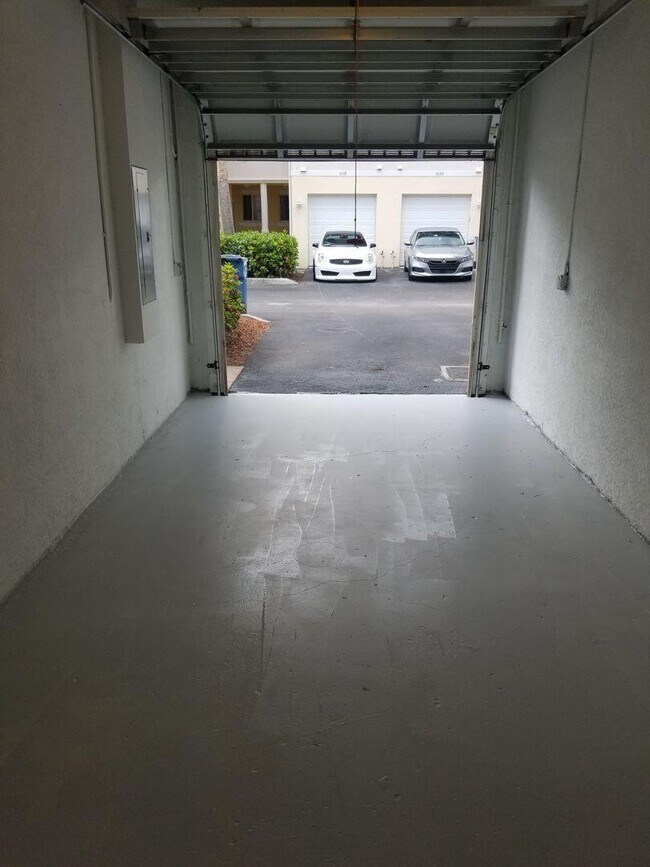 Foto del edificio - 5147 NW 30th Ln