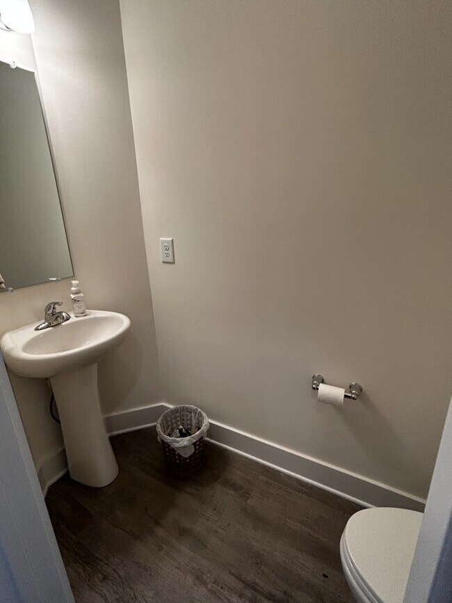 Building Photo - Home in Woodruff