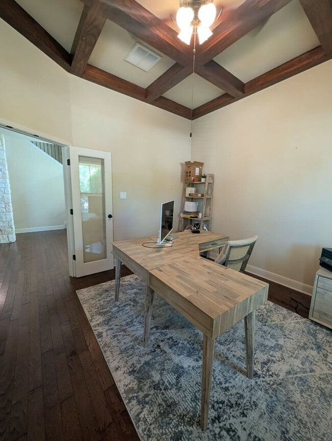 Building Photo - 28319 Willis Ranch