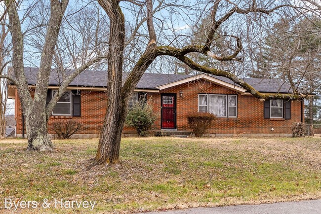 Building Photo - 3 br, 1.5 bath House - 144 West Park Drive