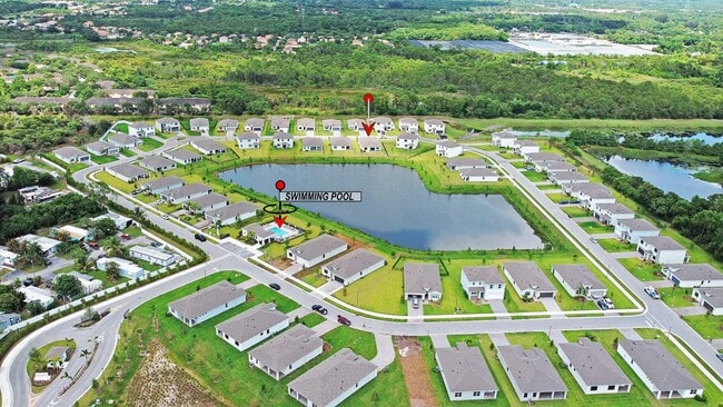 Building Photo - 5929 SE Skyblue Cir