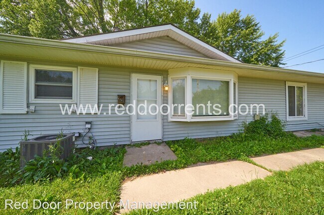 Building Photo - 4 br, 1 bath House - 5201 Thrush Drive