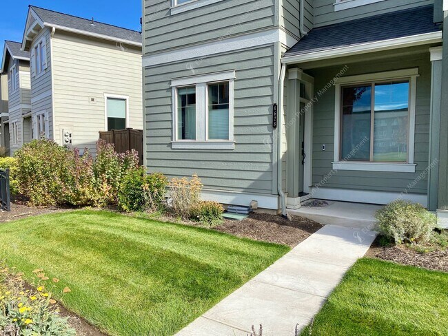 Foto del edificio - Newer 3BR - 2.5BA Home a Sought-After Redmond Community