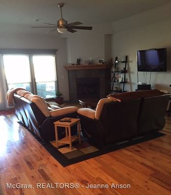 Foto del edificio - 7414 E Jackson Pl