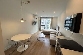 Building Photo - 1230 R. Bishop