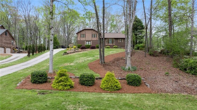 Foto del edificio - 5192 Ozark Ln
