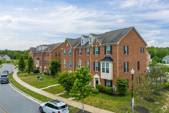 5405-5423 Saint Rita Dr - St. Charles Town Homes