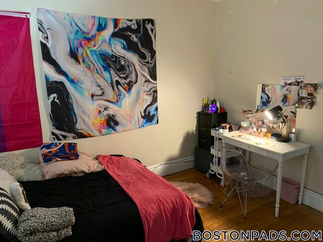 Foto del edificio - 1719 Commonwealth Ave