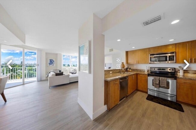 Foto del edificio - 1555 N Treasure Dr