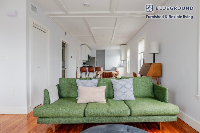 Foto del edificio - 1008 Winthrop Ave