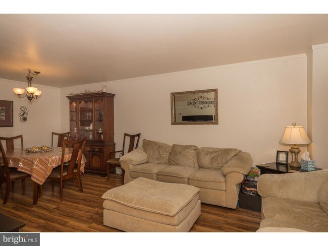 Foto del edificio - 209 Georgetowne Ct