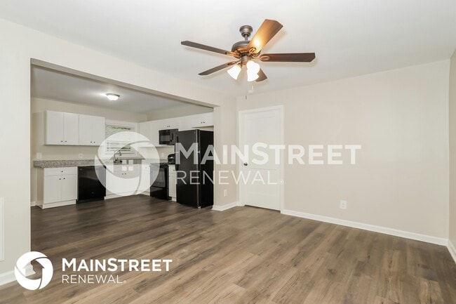 Building Photo - 66 Seminole Rd NE