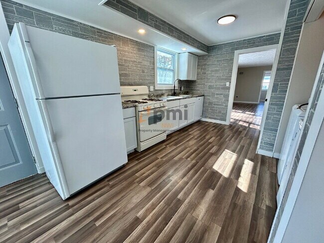 Foto del edificio - 14725 Bryan St