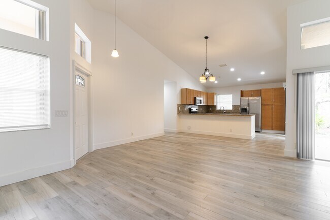 Foto del edificio - 719 Stanton Dr