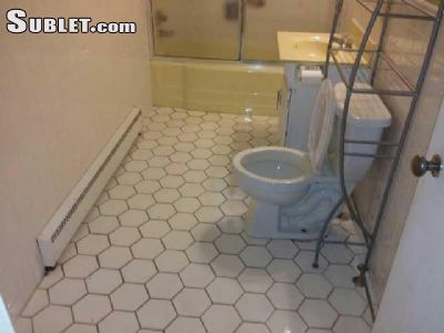 Building Photo - 212 Pakachoag St