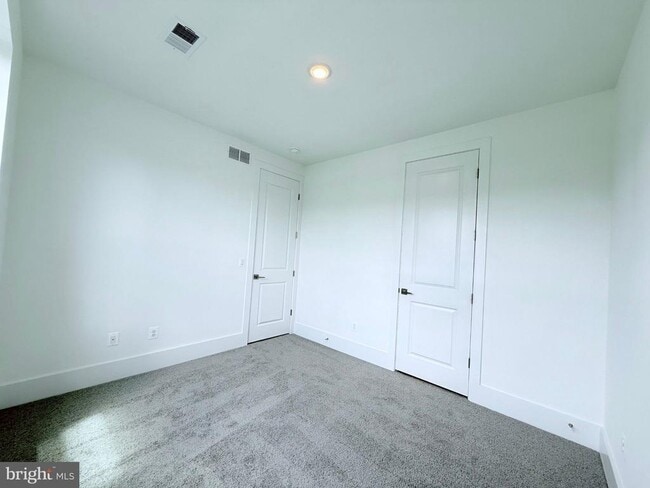 Building Photo - 4803 Jackson Vlg Pkwy