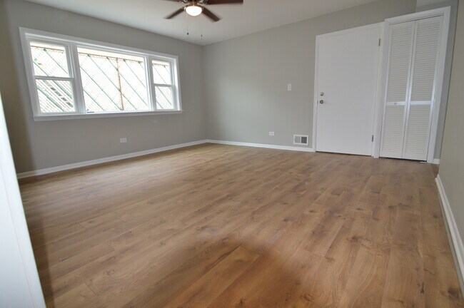 Building Photo - 2064 N 18th Ave