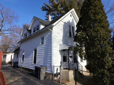 Foto del edificio - 520 Lawrence Ave