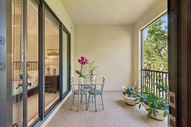 Building Photo - 7702 Lake Vista Ct