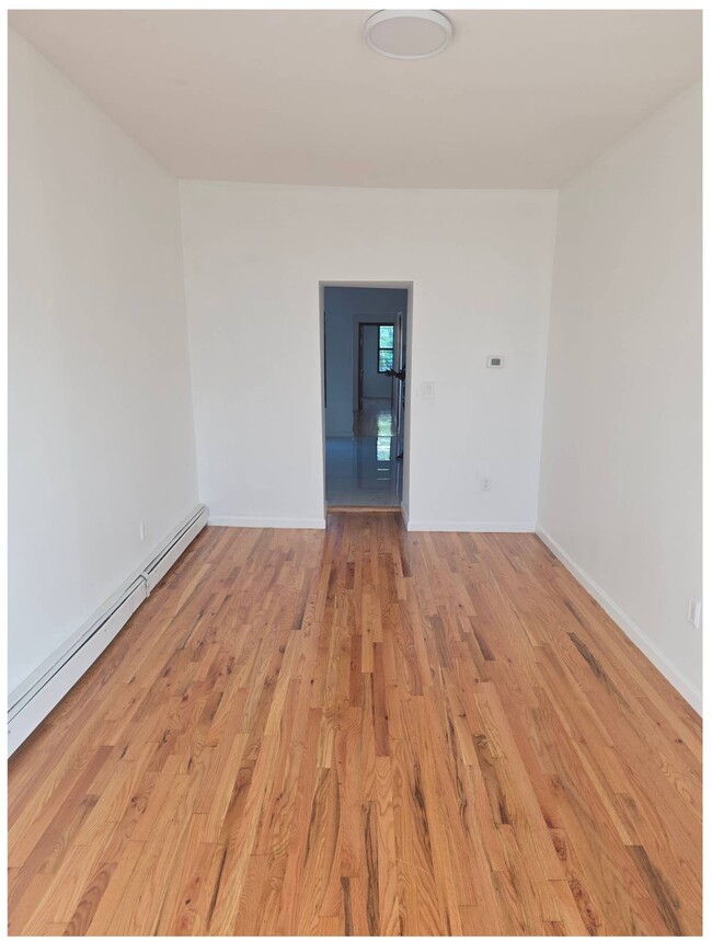 Foto del edificio - 732 Belmont Ave