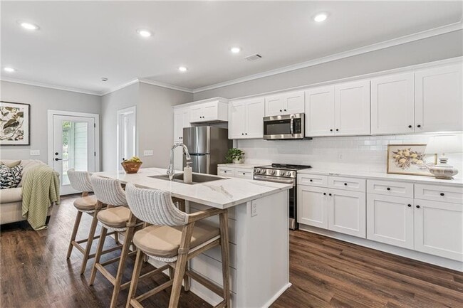 Building Photo - 311 Bottlebrush Walk