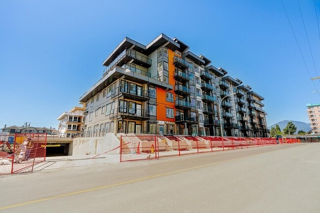 Building Photo - 45815-45815 Princess Ave