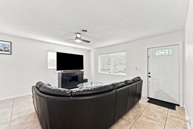 Foto del edificio - 2908 NW 48th St