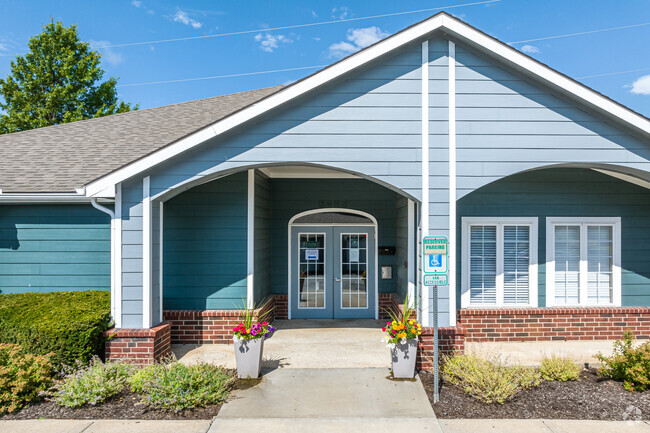 Clubhouse - Shawnee Station