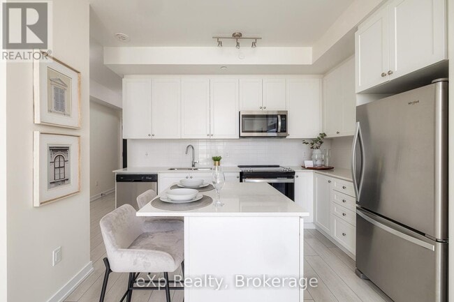 Photo du bâtiment - 55 Duke St W