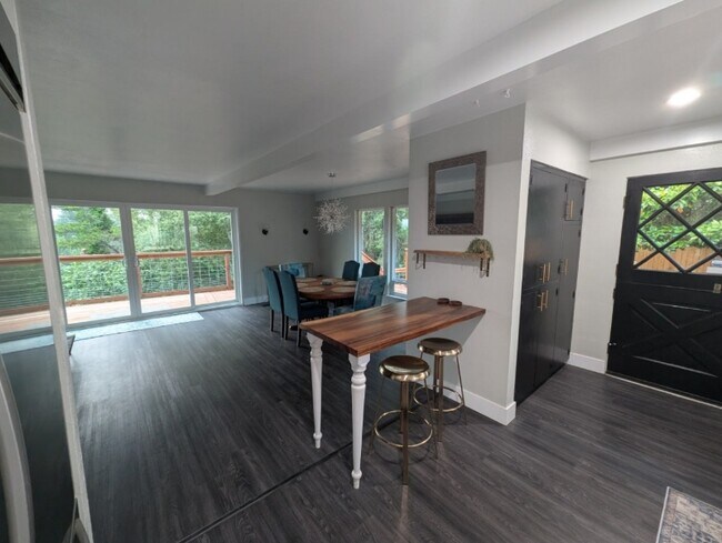 Foto del edificio - 1160 N 10th St