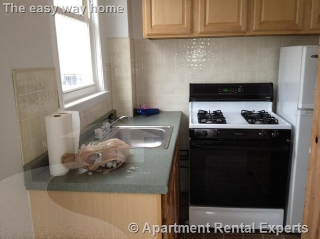 Building Photo - 521 Cambridge St