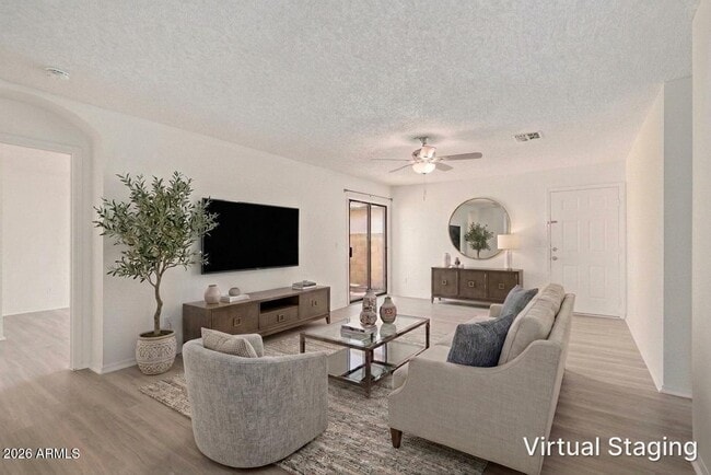 Foto del edificio - 8714 W Amelia Ave